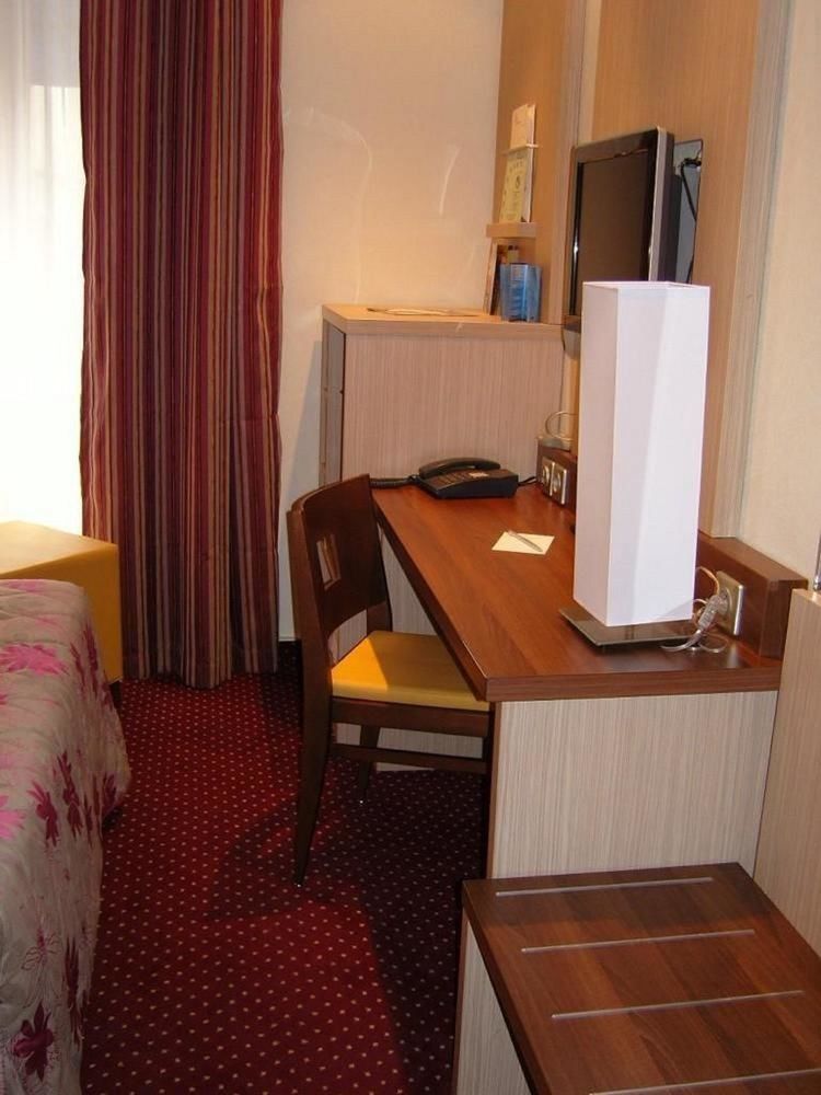 Terminus Montparnasse 3*