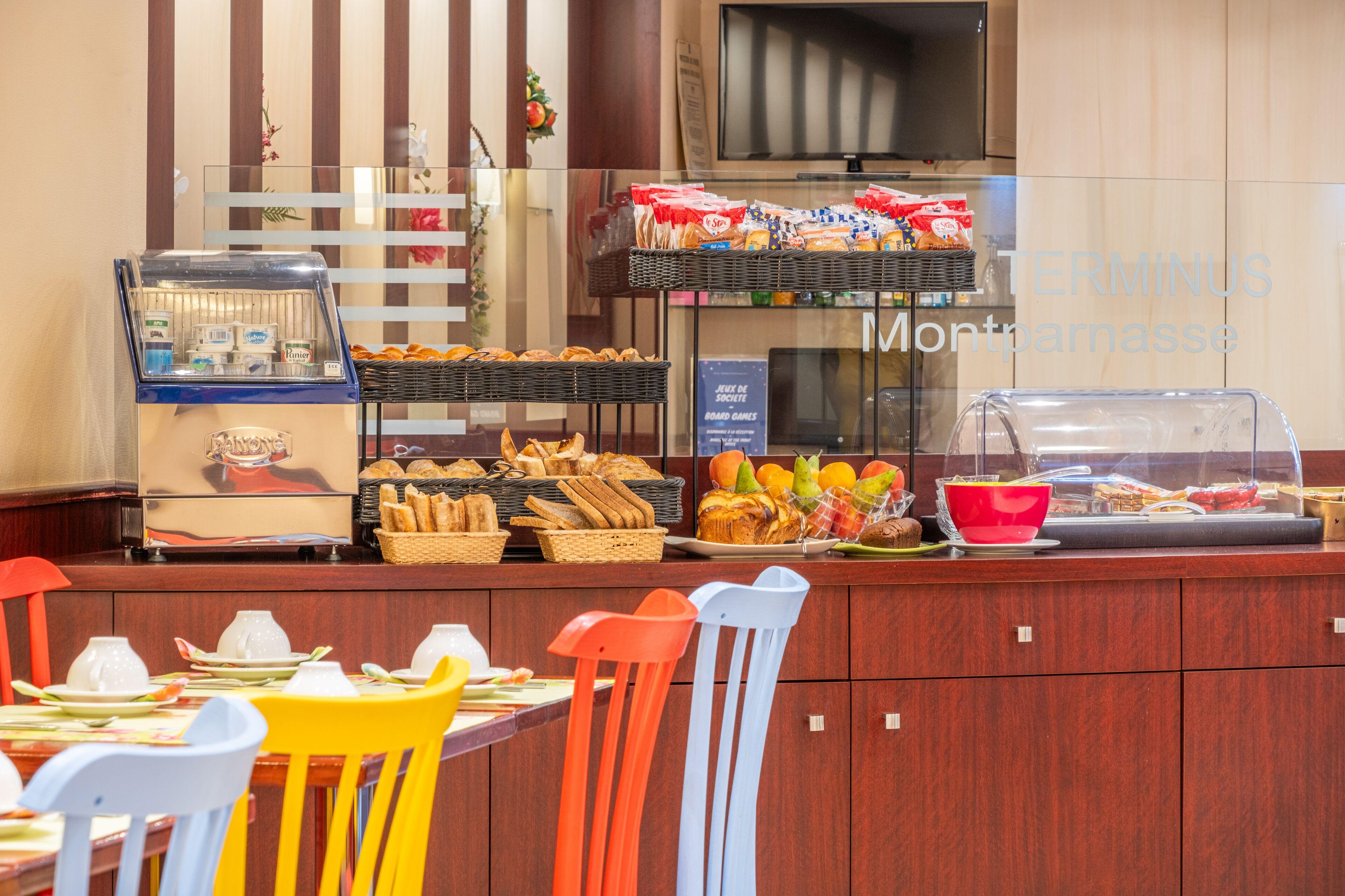 Hotel Terminus Montparnasse 3*